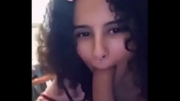 jeune beurette suce et baise pour la première fois avec son grand frère
